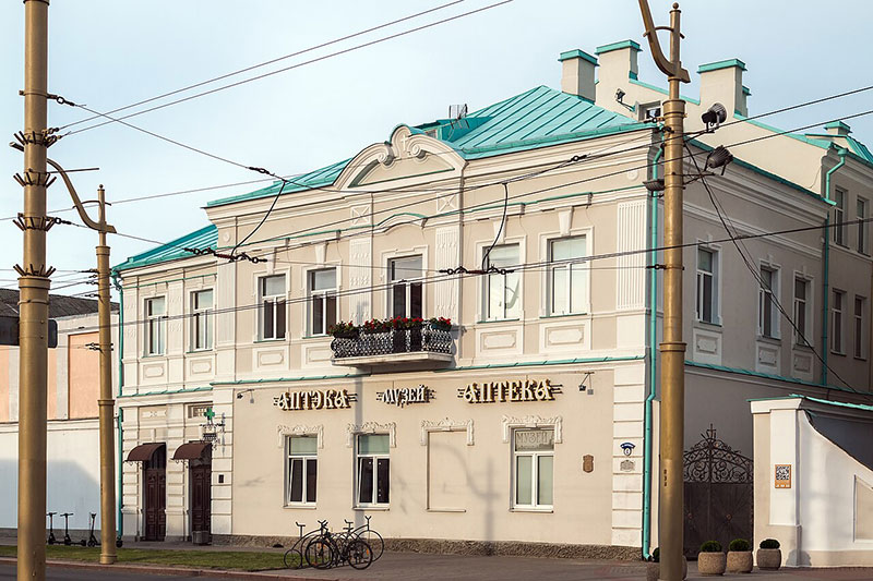 Фарный костел